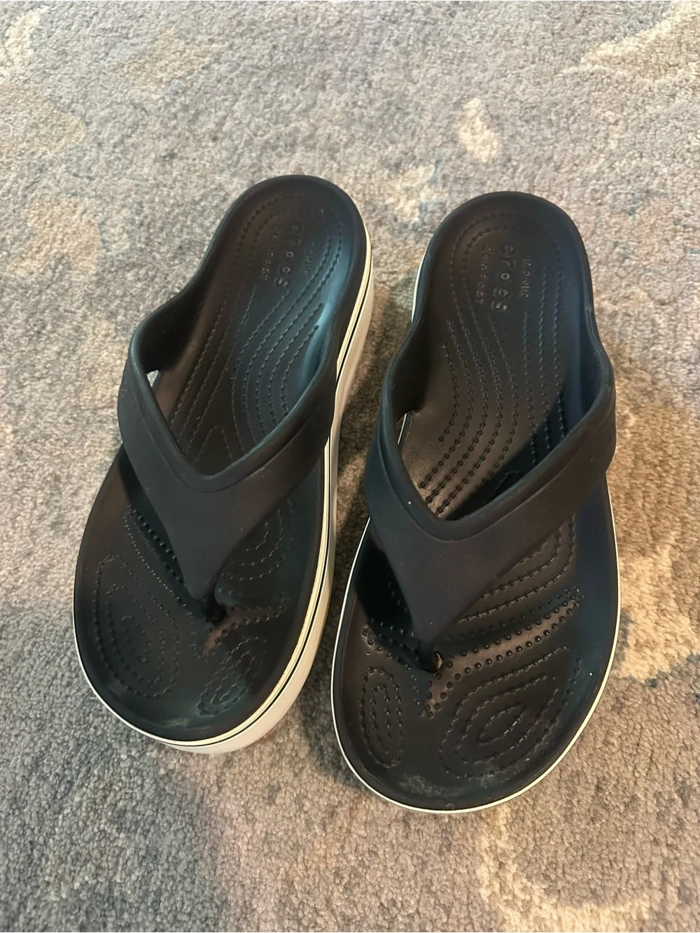 Crocs Women’s Platform Flip Flop Sandals Black & White Size 9